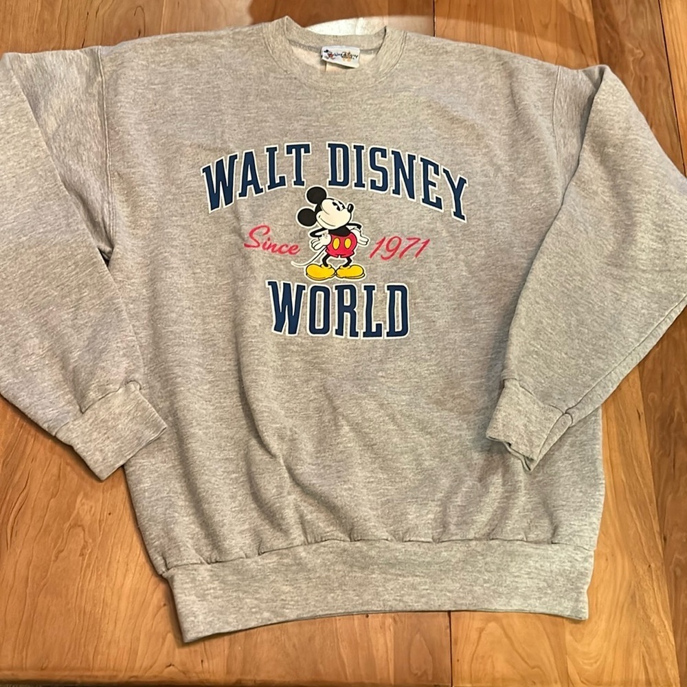 Walt Disney World Mickey Mouse Vintage Crewneck Gray Sweatshirt Size Medium